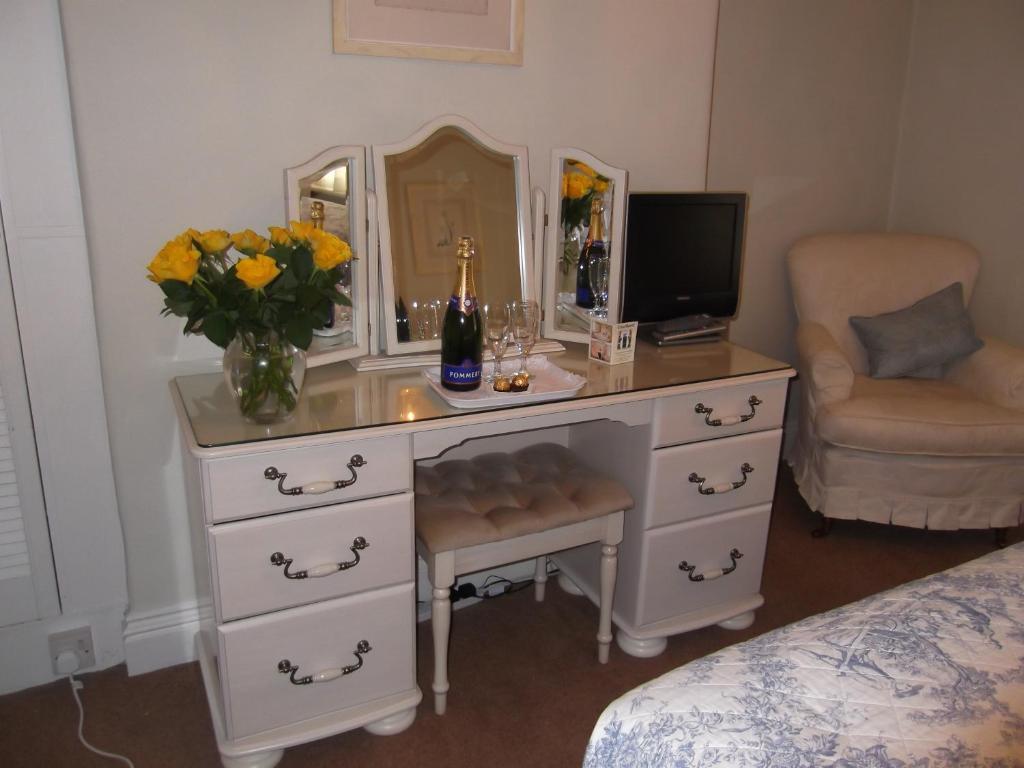 Courtland Hotel Stratford-upon-Avon Room photo