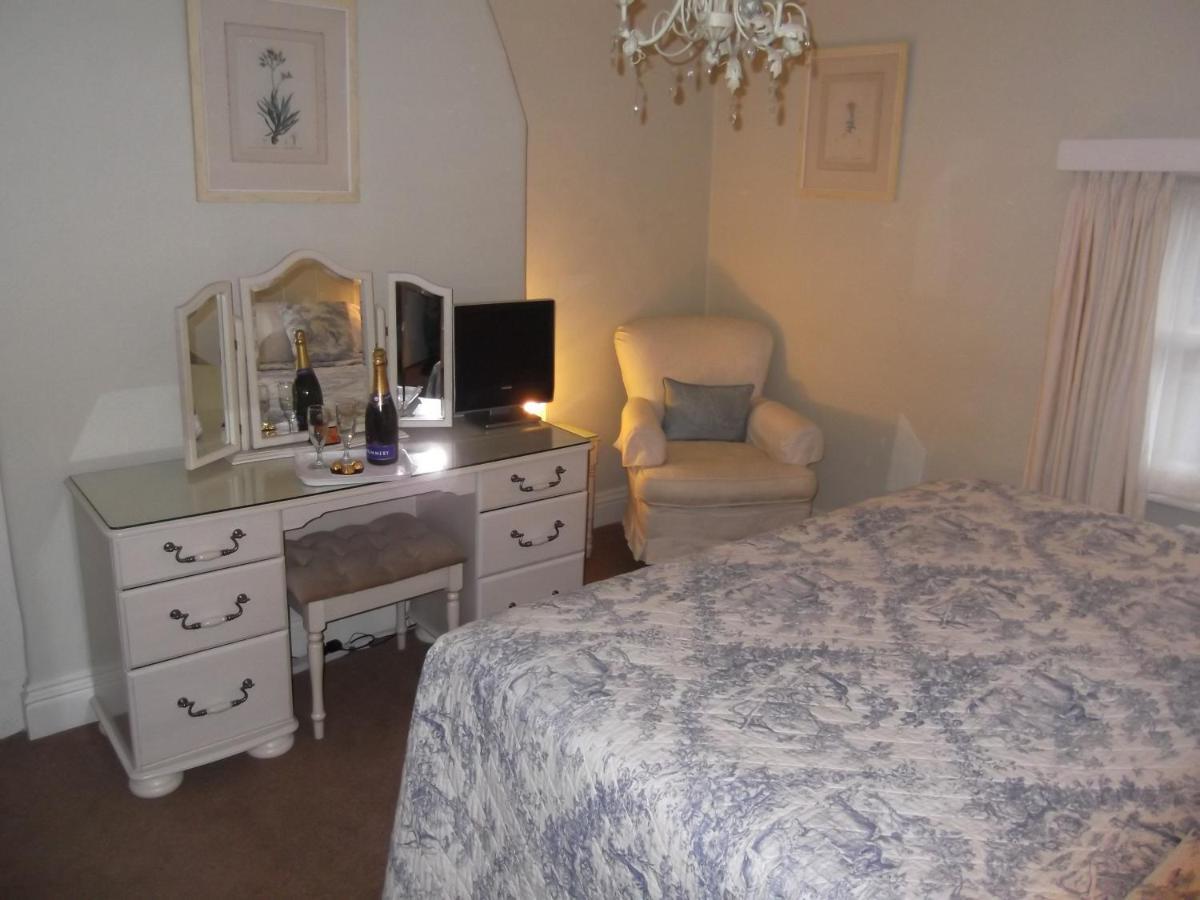 Courtland Hotel Stratford-upon-Avon Room photo